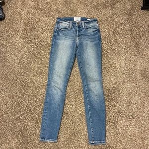 FRAME denim Le High Skinny Jeans.